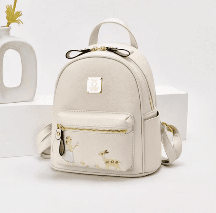 子ども服 刺繍飾り入り子どもリュック レザースタイル