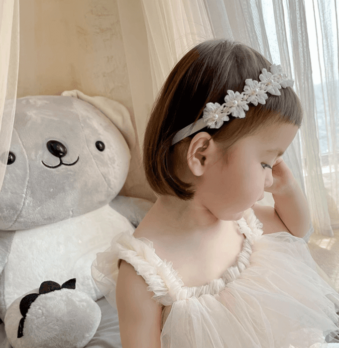子ども服 レースヘアバンド 子ども アクセサリー 白いフラワーカチューシャ