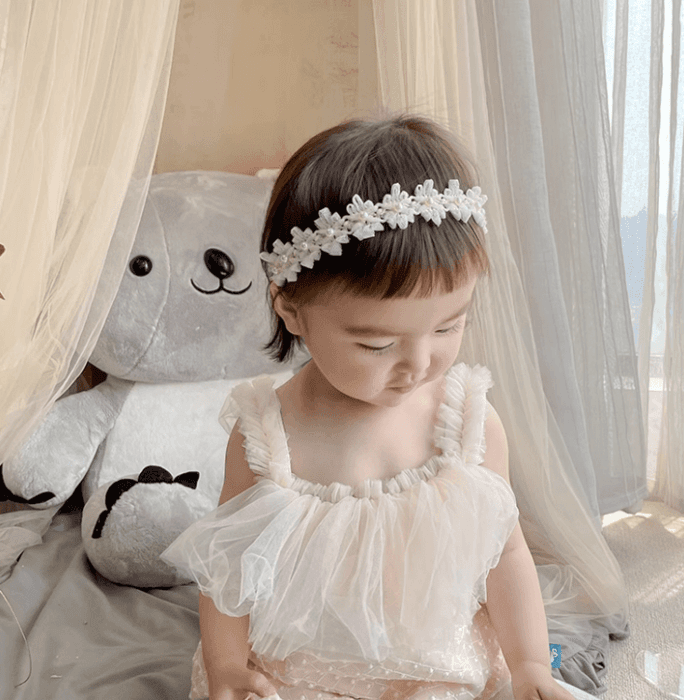子ども服 レースヘアバンド 子ども アクセサリー 白いフラワーカチューシャ