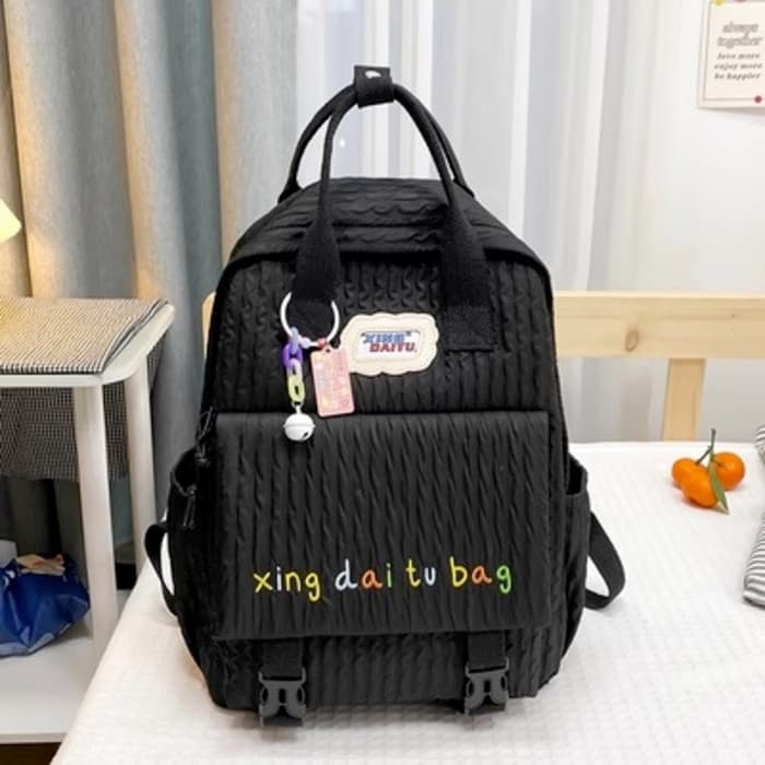 子ども服 子どもカラフル刺繍リュック