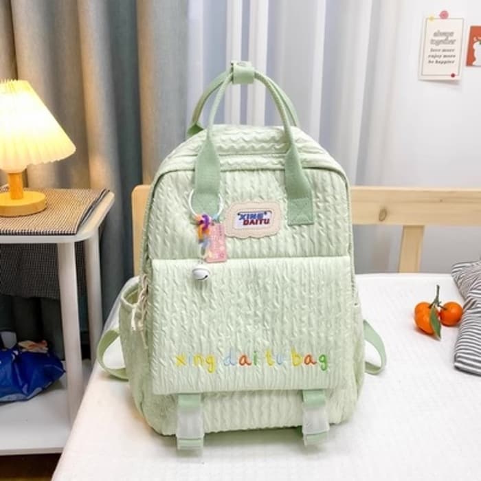 子ども服 子どもカラフル刺繍リュック