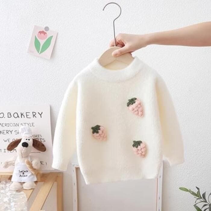 子ども服 子どもニットイチゴの刺繍プルオーバー