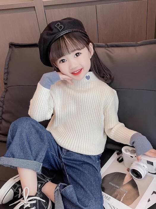 子ども服 子どもハートモックネックニット