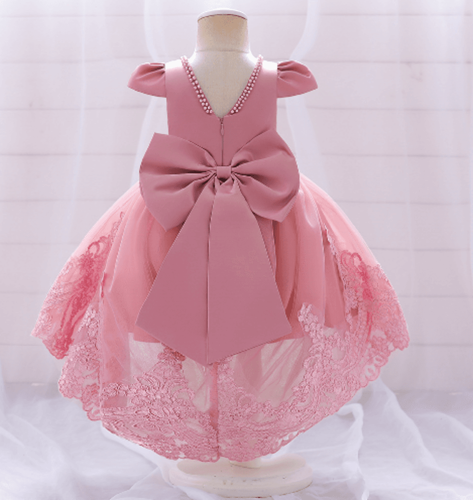 ピアノ発表会 結婚式用 子どもドレス 裾部分に刺繍が贅沢にあしらわれたプリンセス風ドレス