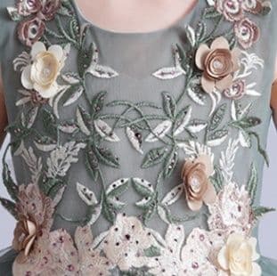 ピアノ発表会ドレス 結婚式用 キッズドレス 女の子 誕生日 お姫様花柄刺繍ワンピース